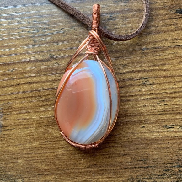 Meet your Posher, Alyssa - Picture 4 of 7